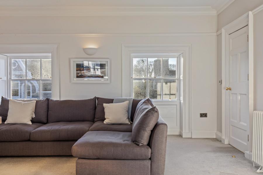 5 The Merchant House, 24 High Street