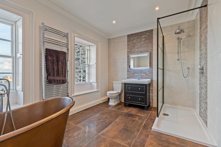 5 The Merchant House, 24 High Street