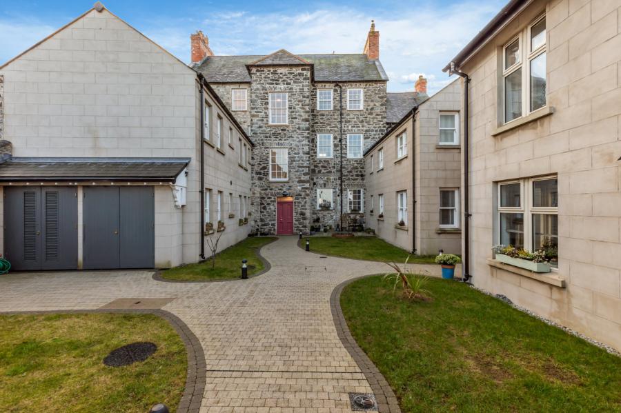 5 The Merchant House, 24 High Street