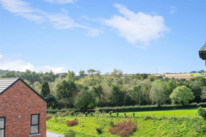 11 Milecross Manor