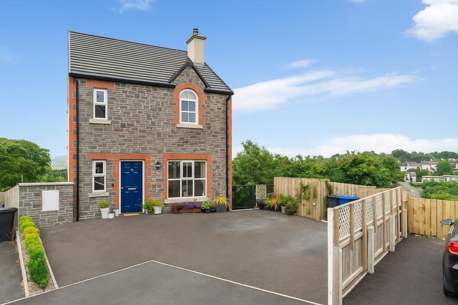 35 Sloanehill, Killyleagh, BT30 9UX