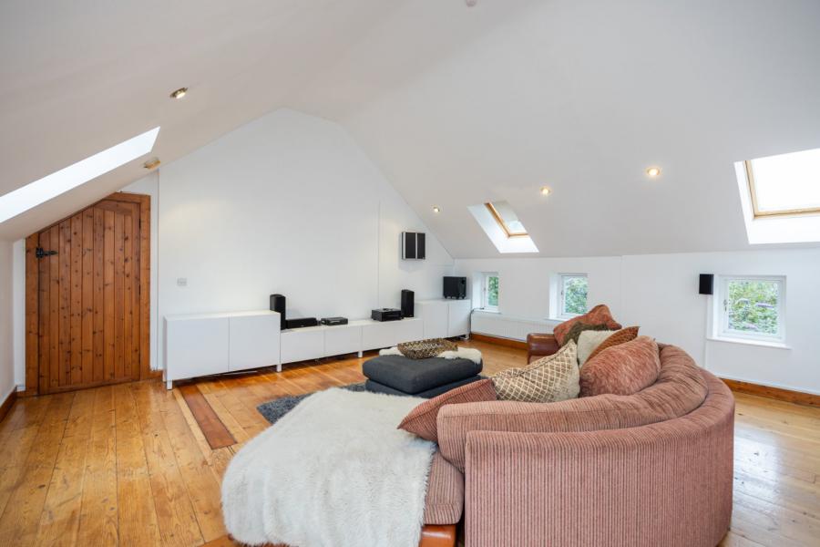 The Barn, 110d Movilla Road