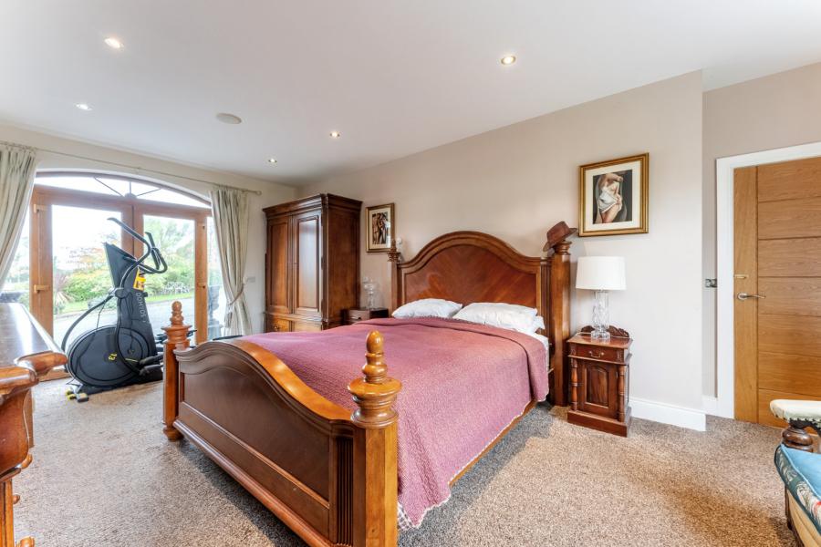 Longview Lodge, 7a Inishargy Road