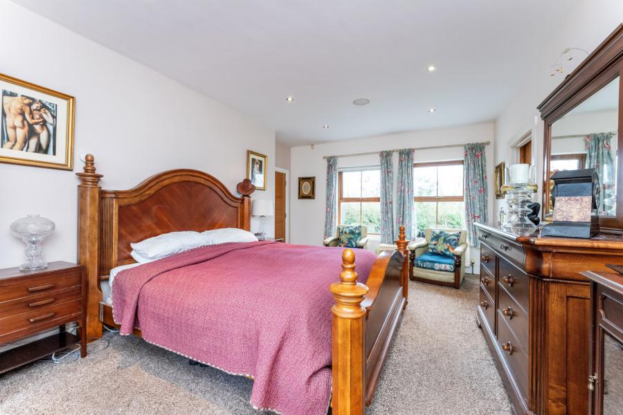 Longview Lodge, 7a Inishargy Road