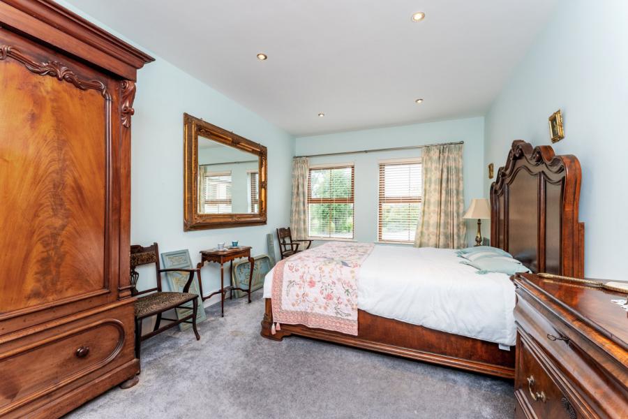 Longview Lodge, 7a Inishargy Road