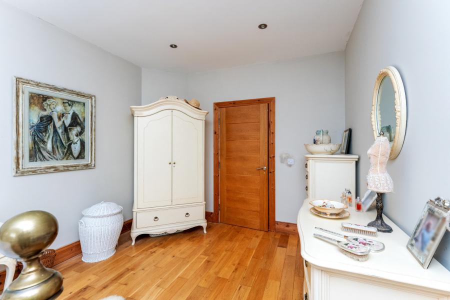 Longview Lodge, 7a Inishargy Road
