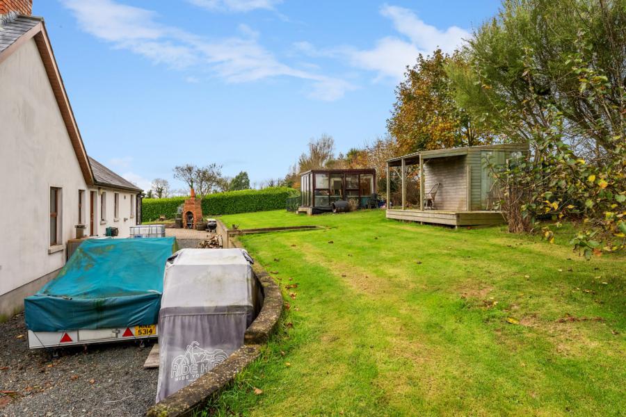 Longview Lodge, 7a Inishargy Road