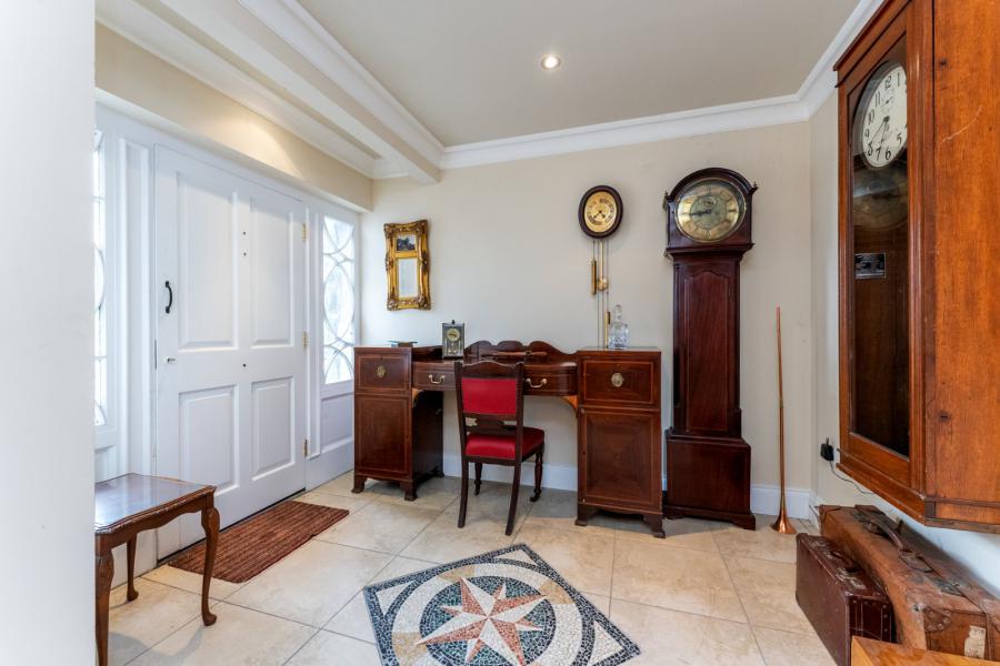 Longview Lodge, 7a Inishargy Road
