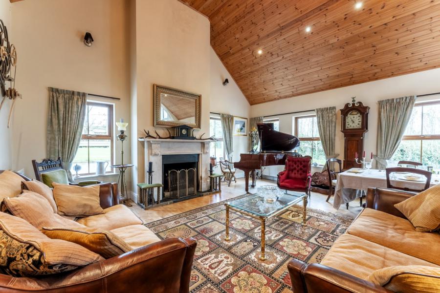 Longview Lodge, 7a Inishargy Road
