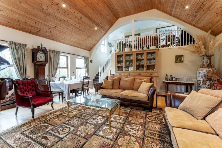 Longview Lodge, 7a Inishargy Road