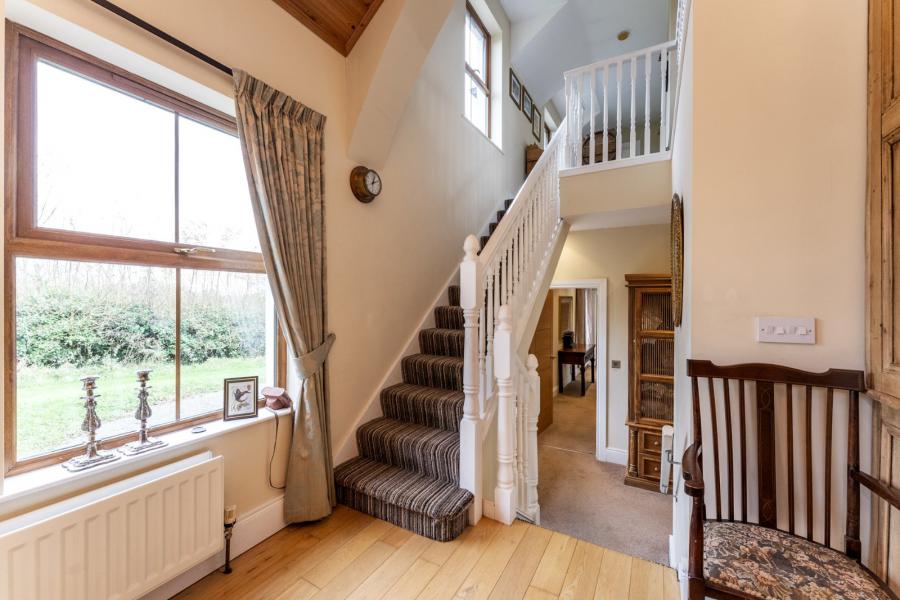Longview Lodge, 7a Inishargy Road