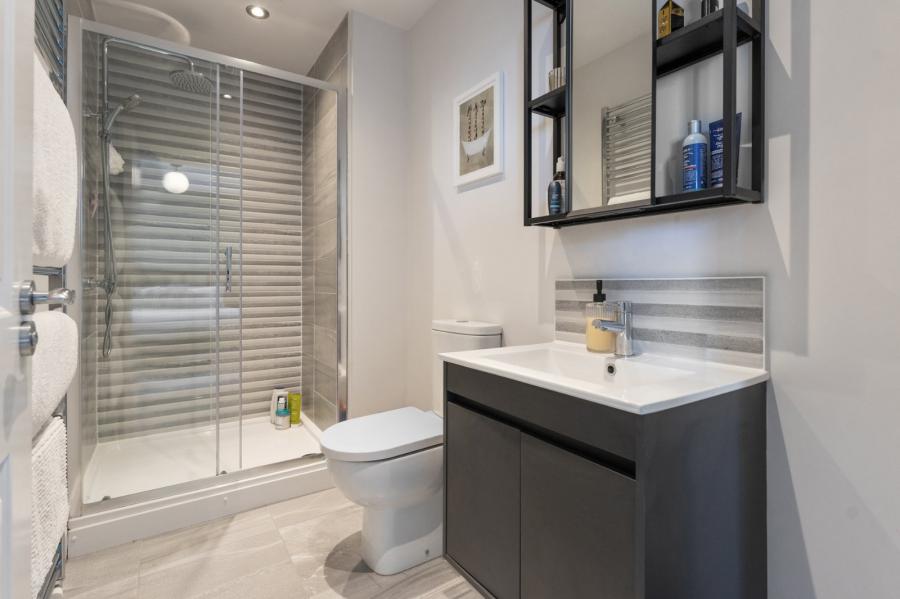 4 Tullynagardy Green