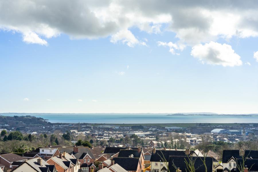 4 Tullynagardy Green