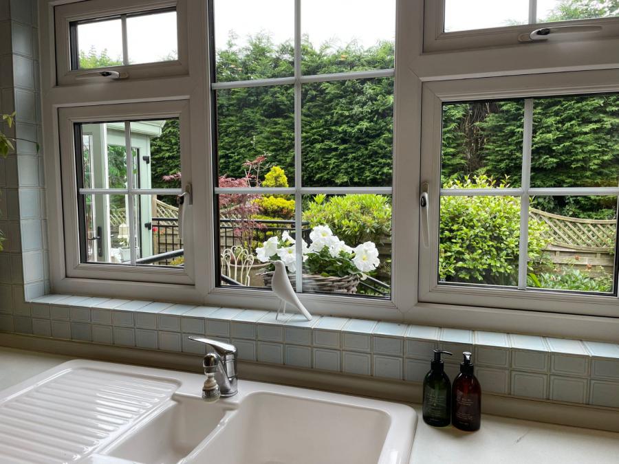 3 Lynnehurst Park
