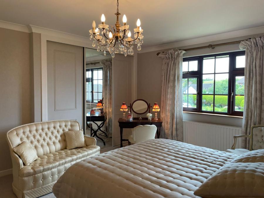 3 Lynnehurst Park