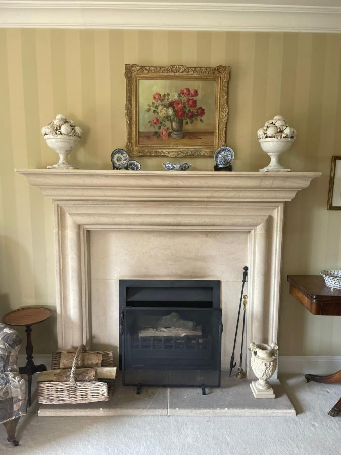 3 Lynnehurst Park