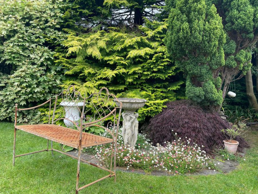 3 Lynnehurst Park
