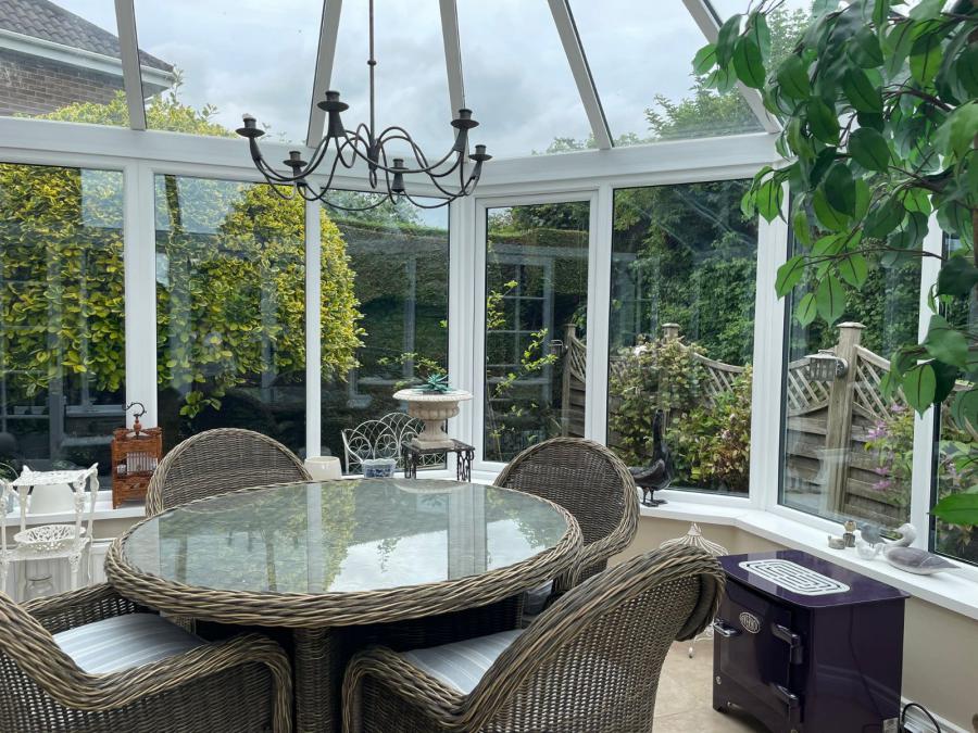 3 Lynnehurst Park