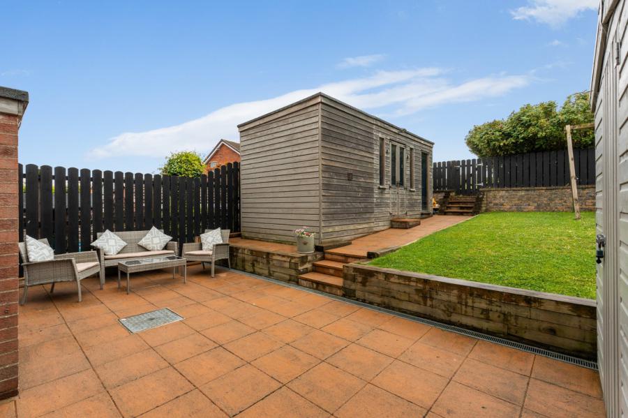 27 Dermott Park