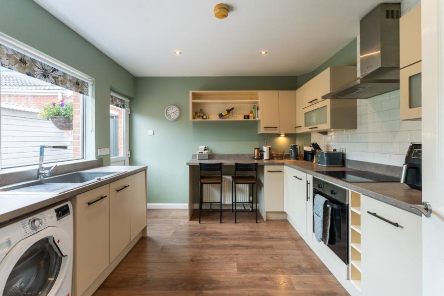 27 Dermott Park