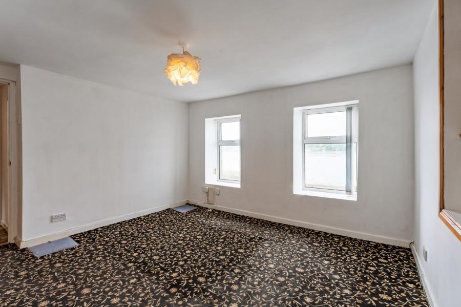 34 Shore Road
