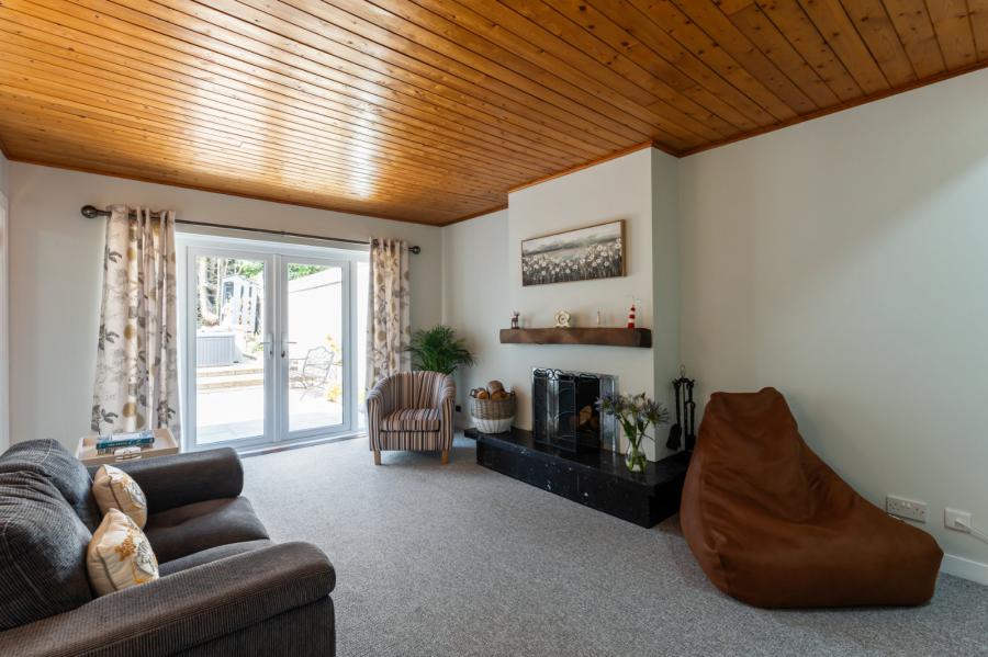 30 Whiteways