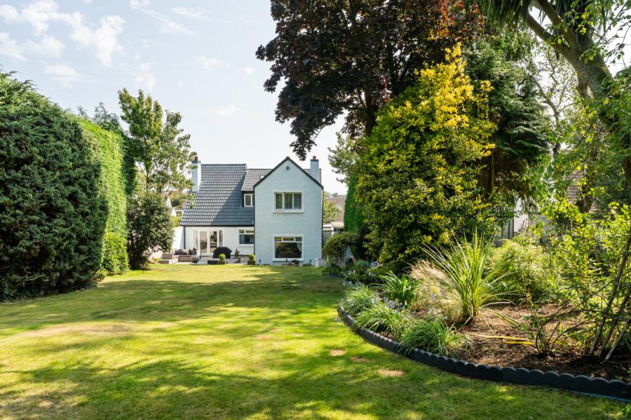 30 Whiteways