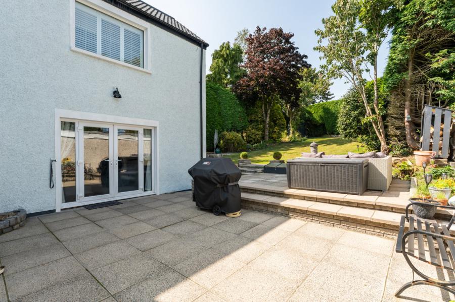 30 Whiteways