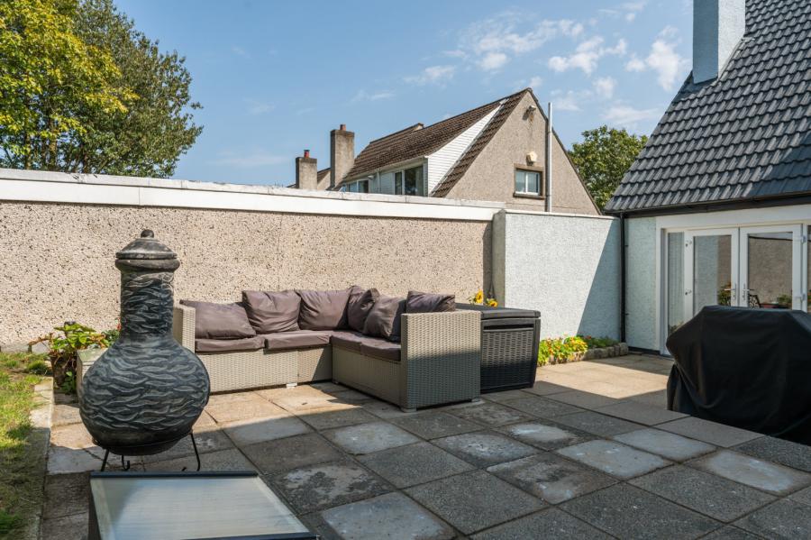30 Whiteways