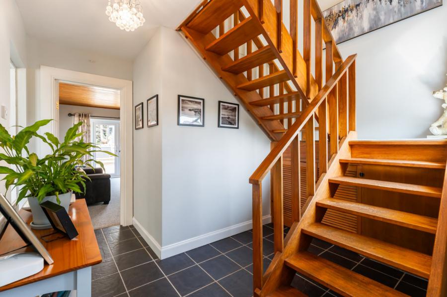 30 Whiteways