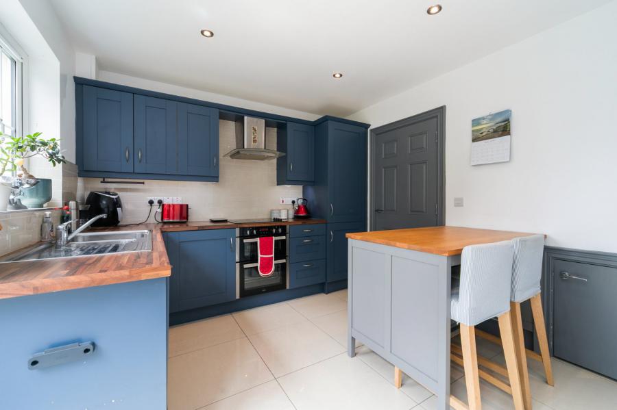 10 Blackwood Park