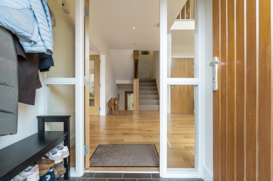 17 Helensview Park