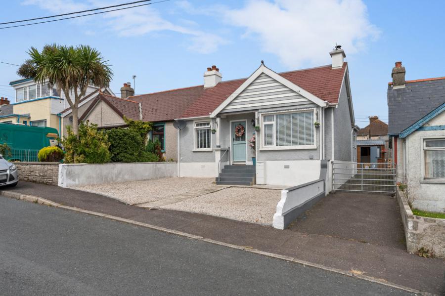 9 Strand Park