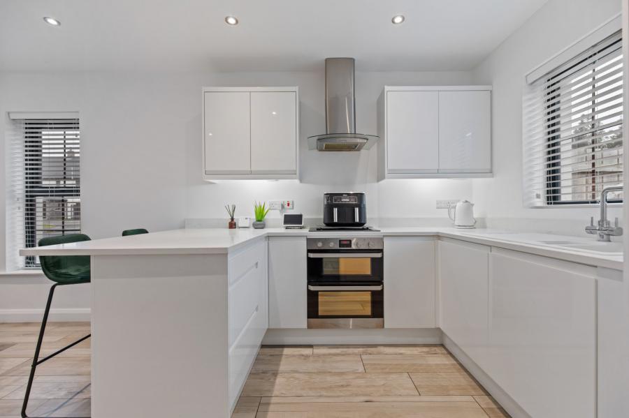 10 Blackrock Crescent