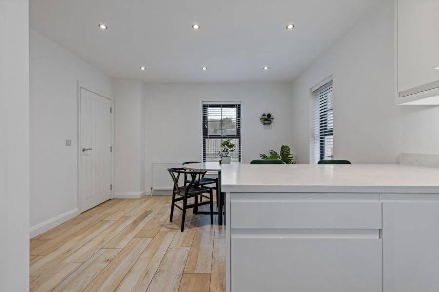 10 Blackrock Crescent