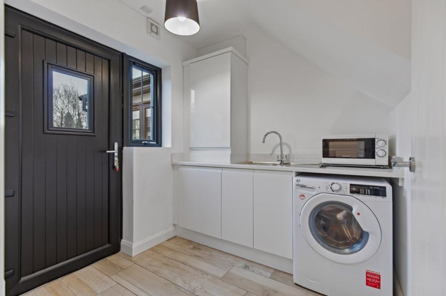 10 Blackrock Crescent