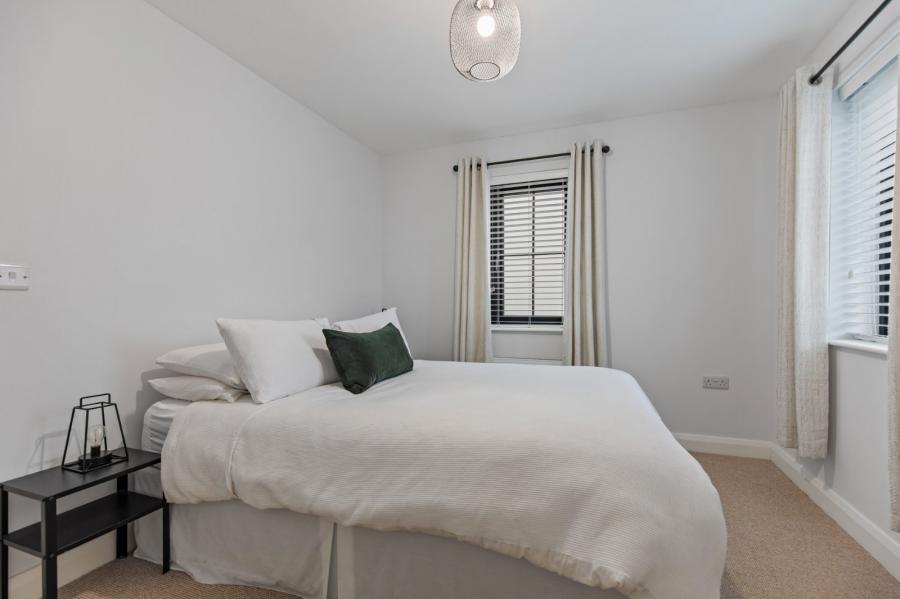 10 Blackrock Crescent