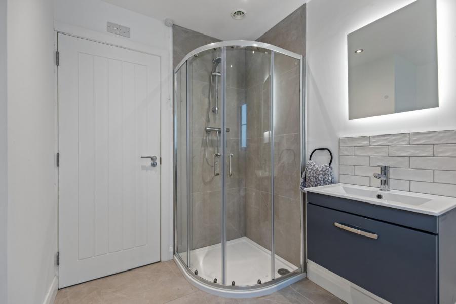 10 Blackrock Crescent