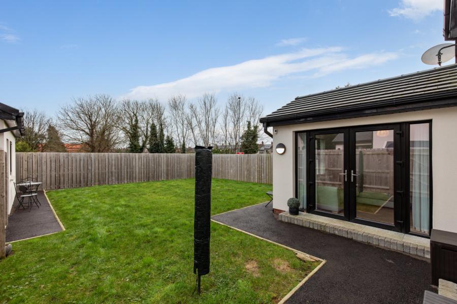 10 Blackrock Crescent