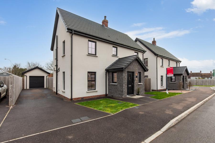 10 Blackrock Crescent