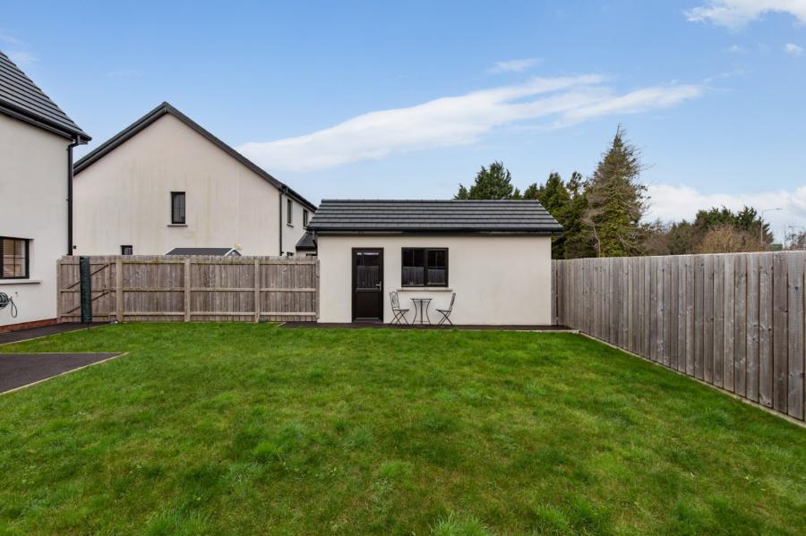 10 Blackrock Crescent