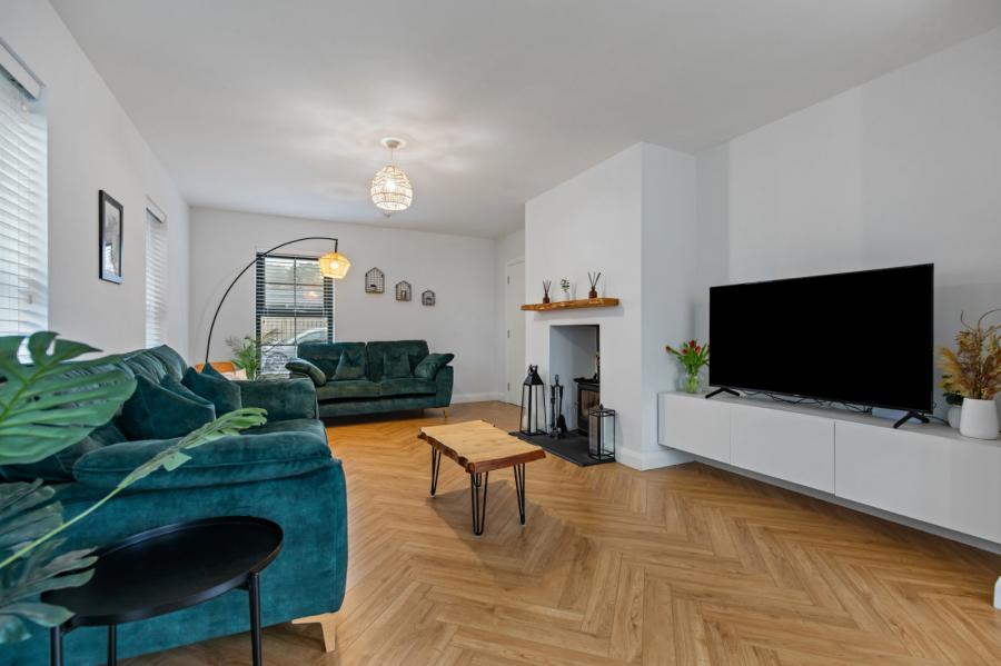 10 Blackrock Crescent