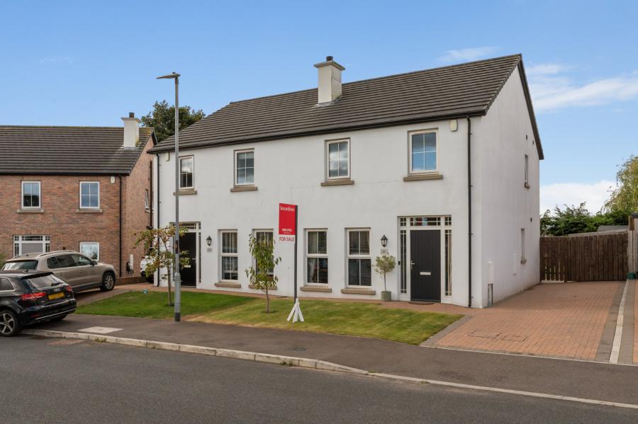 40 Ballyhenry Manor