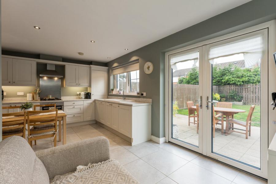 40 Ballyhenry Manor