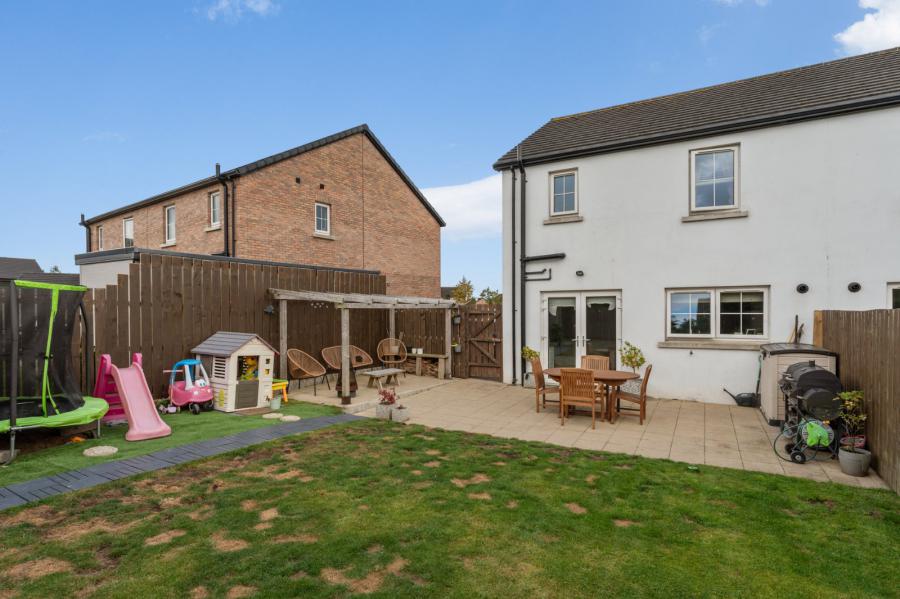 40 Ballyhenry Manor
