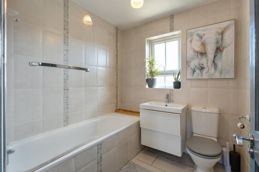 26 Ardvanagh Court
