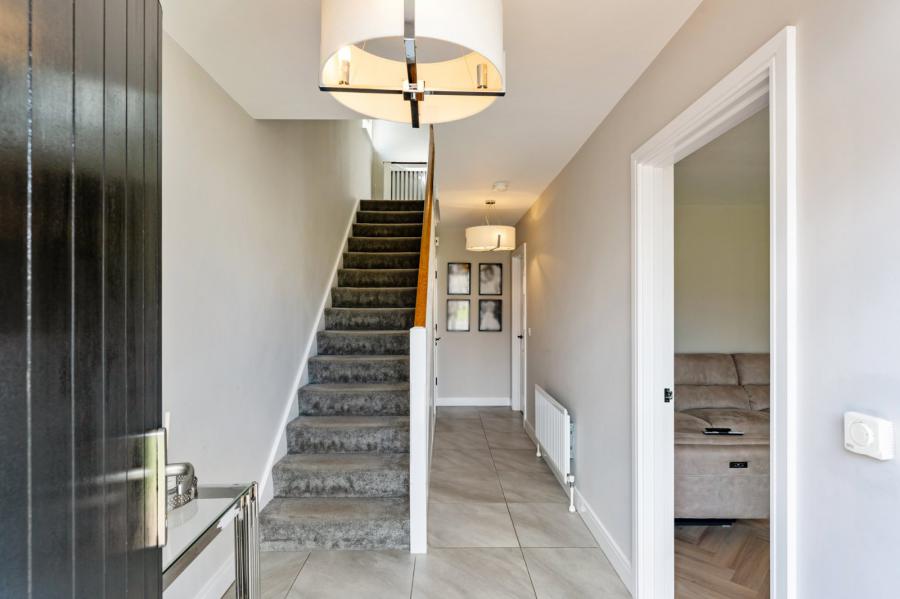 38 Ballyhenry Manor