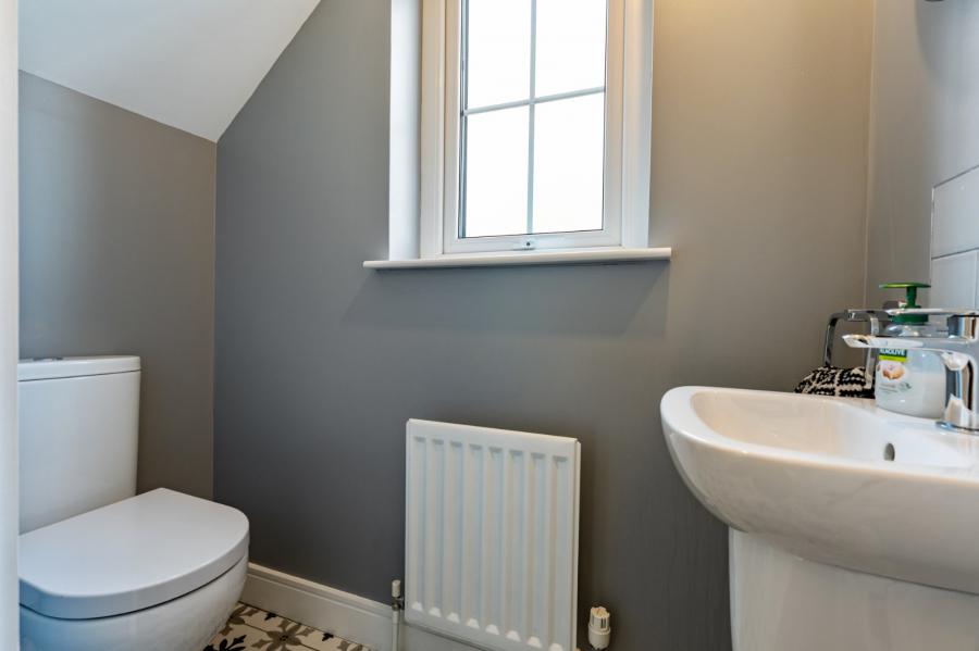 38 Ballyhenry Manor