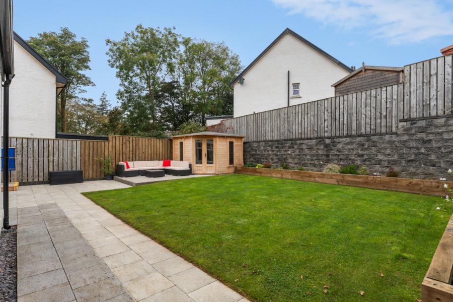 24 Ardnavalley Park