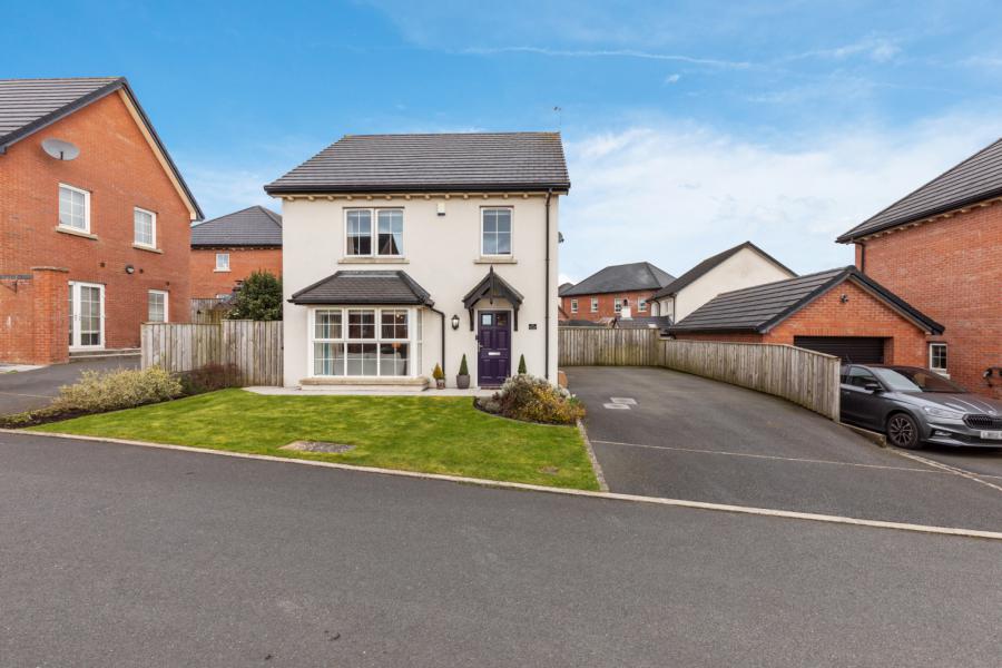 15 Blackwood Crescent